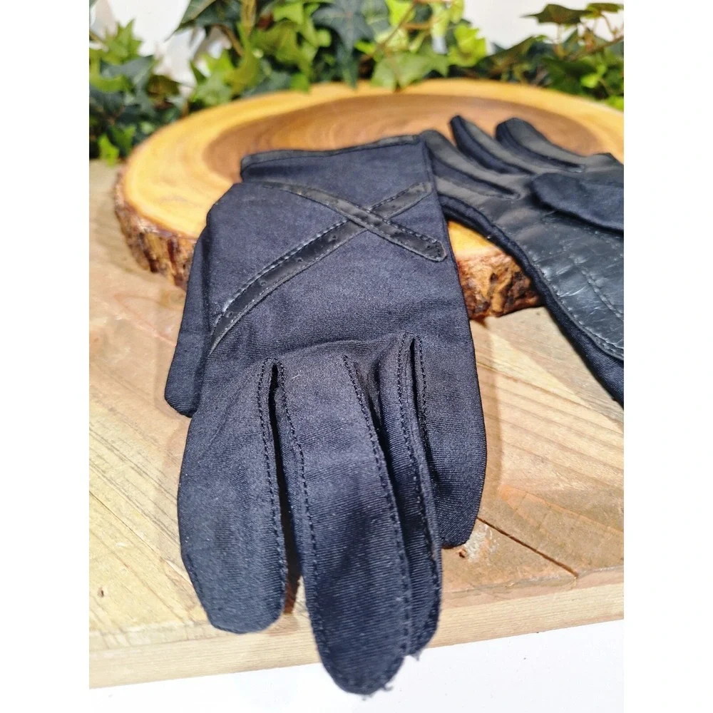 Women's Black Leather Cold Weather driving‎ Gloves One Size Fits All Landlovers